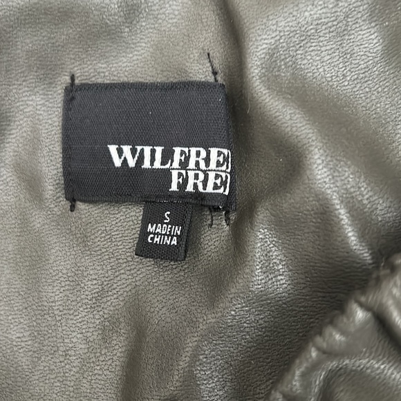 Wilfred Daria Pant high-waisted Vegan Leather leggings. Olive high-rise szS - Picture 3 of 3